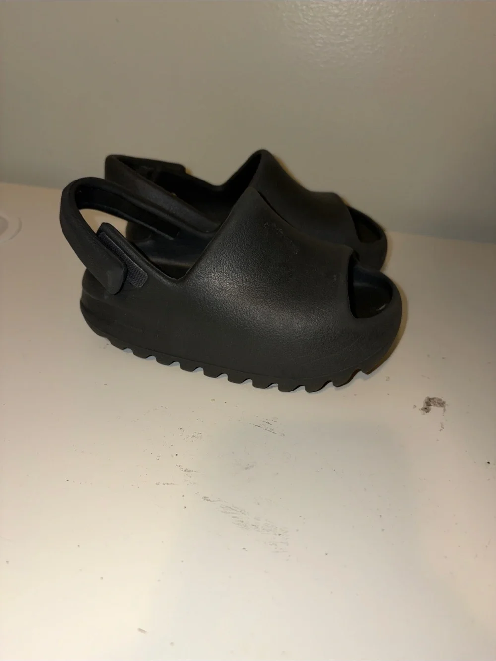 Kids Yeezy Slides